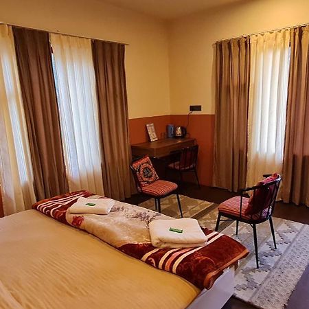 Hotel Anand Yul Jispa Esterno foto